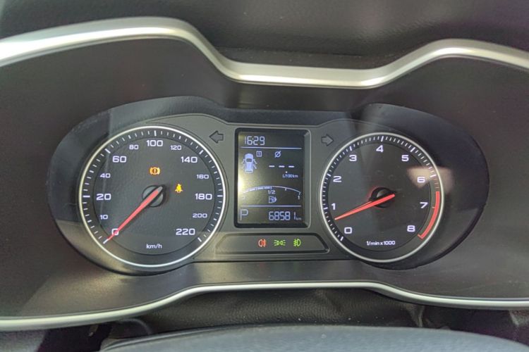 MG ZS 2017 immagine di auto #12