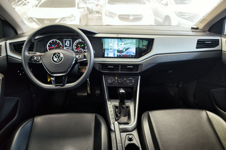 Volkswagen Polo 2021 car image #11