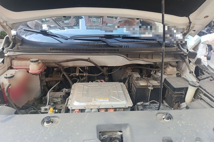 BYD Yuan New Energy 2019 immagine di auto #18