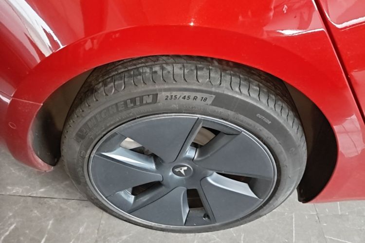 Tesla Model 3 2022 immagine di auto #10