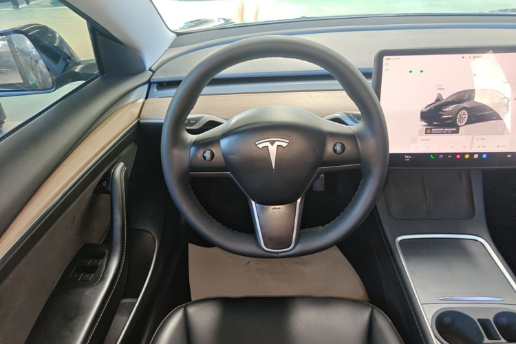 Tesla Model 3 2023 #15 Tesla Model 3 2023 car image #15