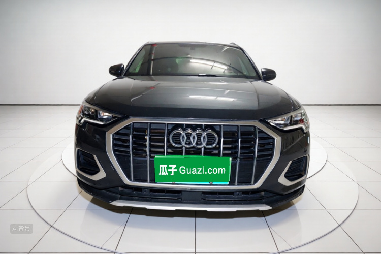 Audi Q3 2021 car image #3