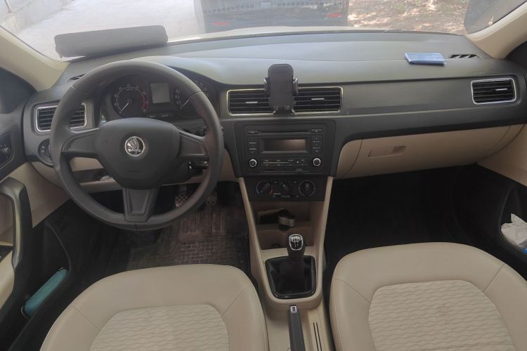 Skoda Rapid 2017 #12 Skoda Rapid 2017 image de voiture #12