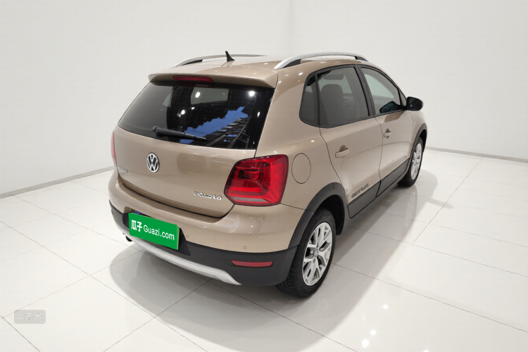 Volkswagen Polo 2015 #5 Volkswagen Polo 2015 car image #5
