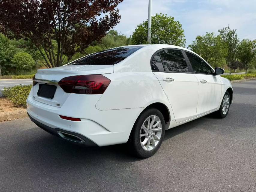 GEELY Emgrand 2021 #8 GEELY Emgrand 2021 car image #8