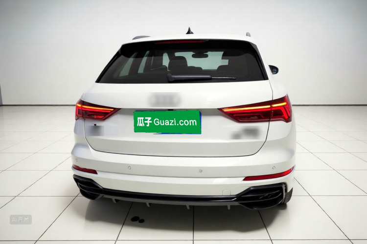 Audi Q3 2022 car image #6