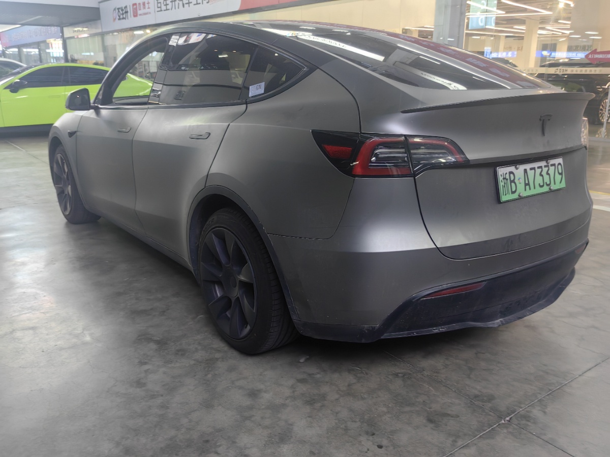 Tesla Model Y 2023 car image #7