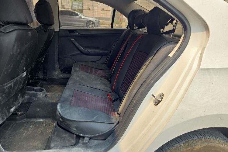 Volkswagen Santana 2019 car image #17