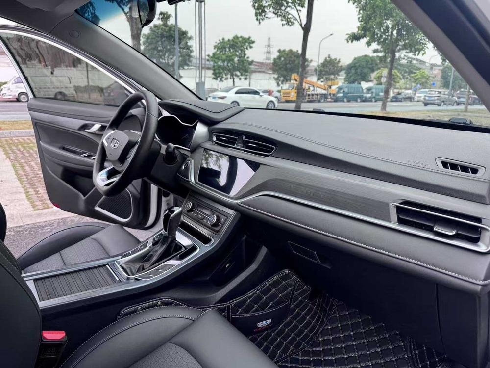 GEELY Emgrand 2020 immagine di auto #11