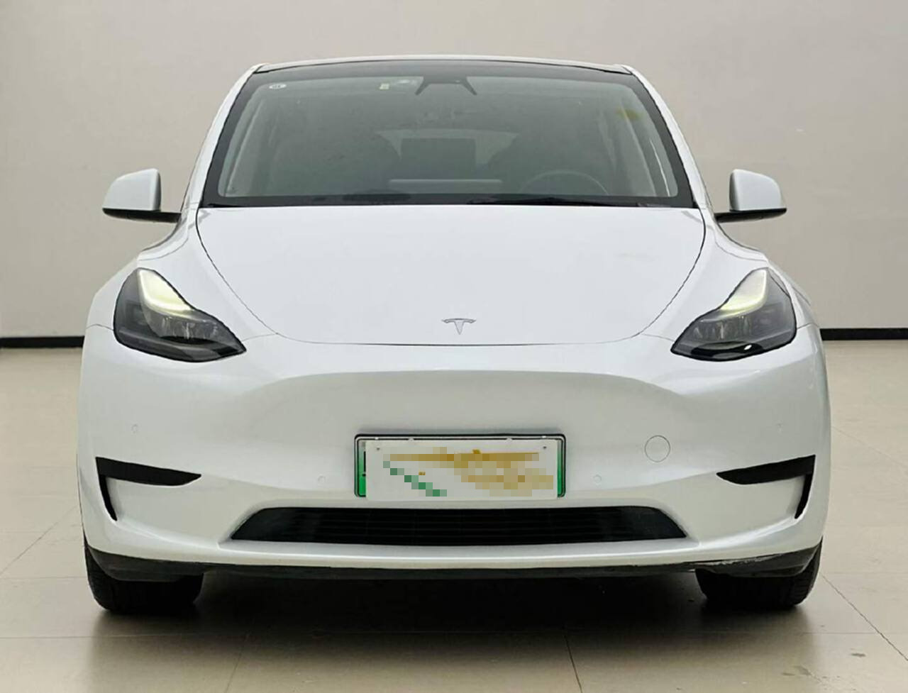 Tesla Model Y 2022 car image #4