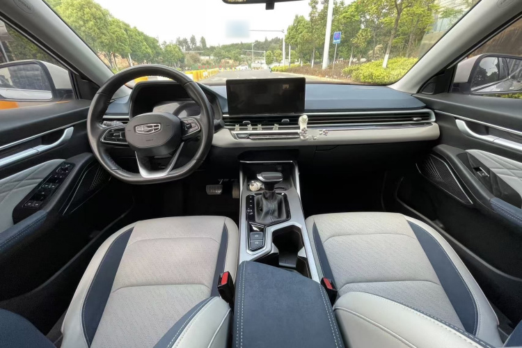 GEELY Emgrand 2022 изображение автомобиля #15