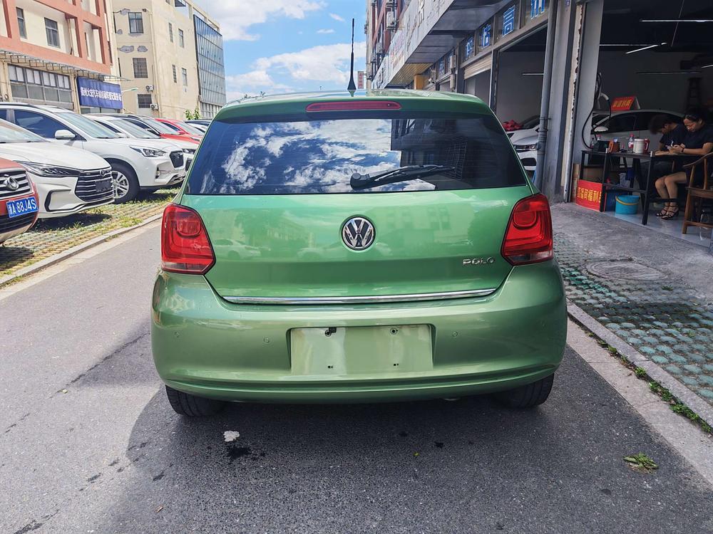 Volkswagen Polo 2013 car image #5