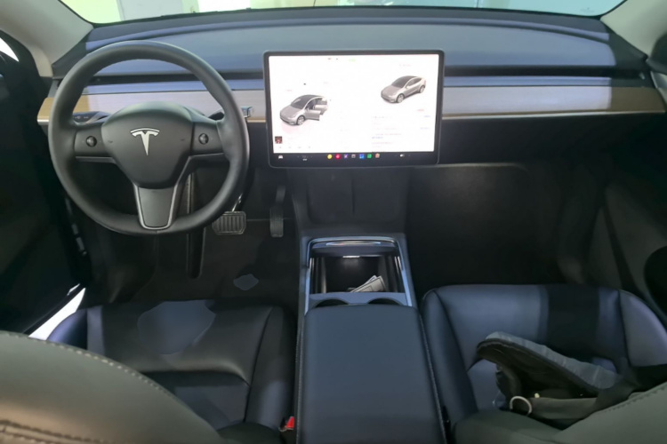 Tesla Model Y 2022 #10 Tesla Model Y 2022 immagine di auto #10