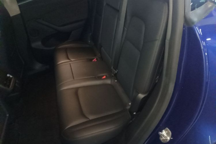 Tesla Model Y 2021 immagine di auto #17