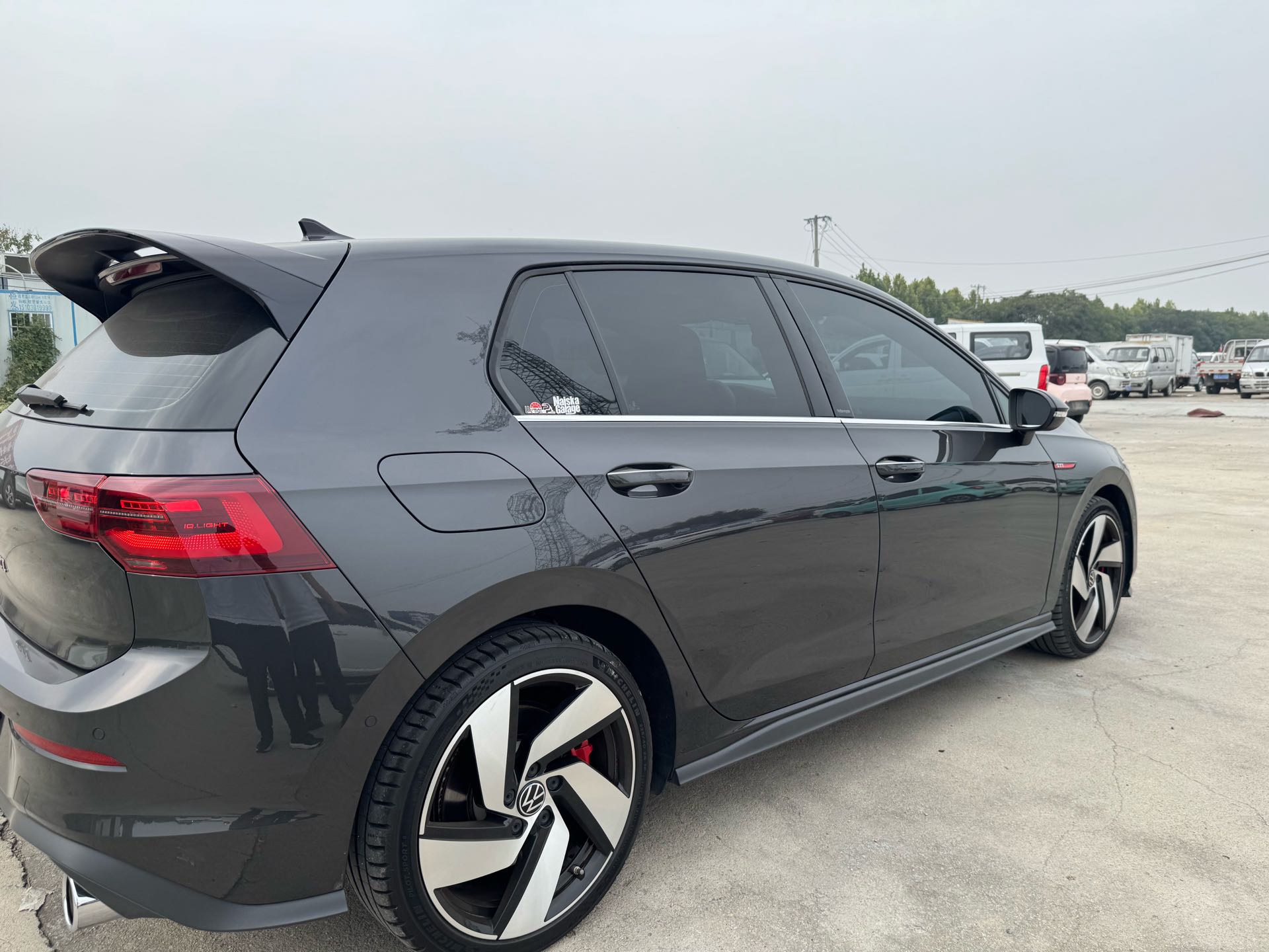 Volkswagen GolfGTI 2023 #6 Volkswagen GolfGTI 2023 صورة سيارة #6