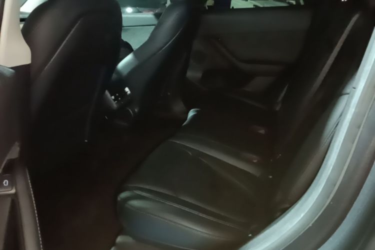 Tesla Model Y 2022 #17 Tesla Model Y 2022 car image #17