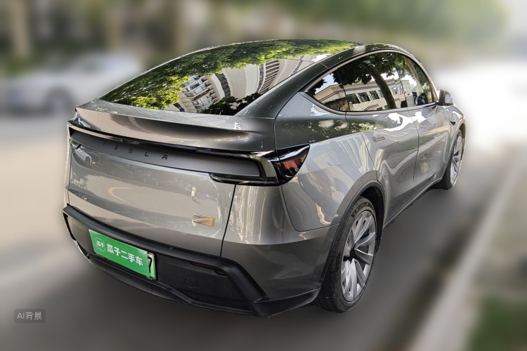 Tesla Model Y 2025 #7 Tesla Model Y 2025 car image #7