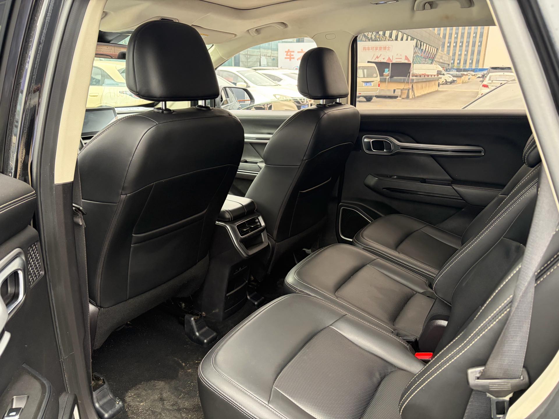 GEELY Boyue L 2025 car image #5