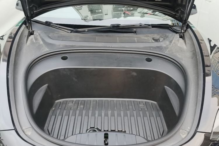 Tesla Model 3 2021 car image #22
