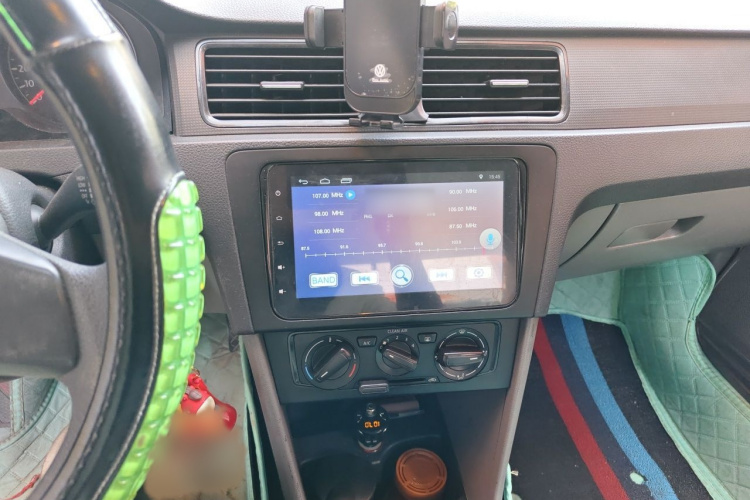 Volkswagen Santana 2016 car image #17