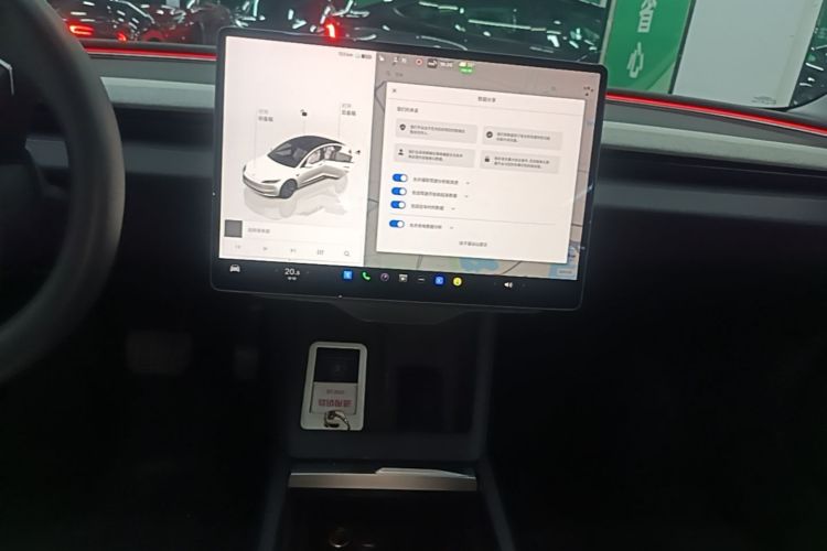 Tesla Model 3 2023 car image #13