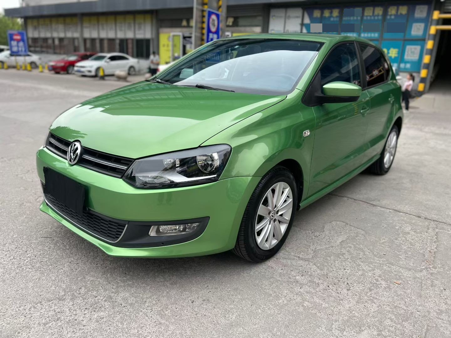 Volkswagen Polo 2013 Volkswagen Polo 2013 car image