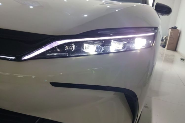 BYD Han 2022 car image #23