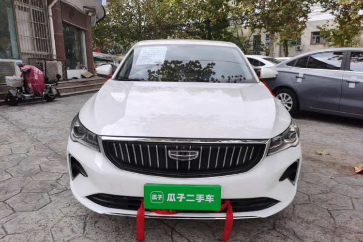 GEELY Emgrand 2022 #3 GEELY Emgrand 2022 صورة سيارة #3