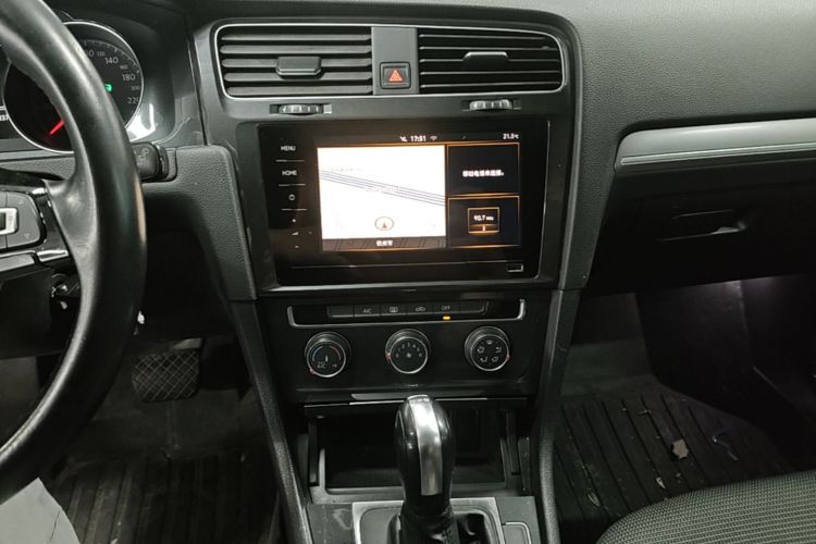 Volkswagen Golf 2020 #17 Volkswagen Golf 2020 car image #17