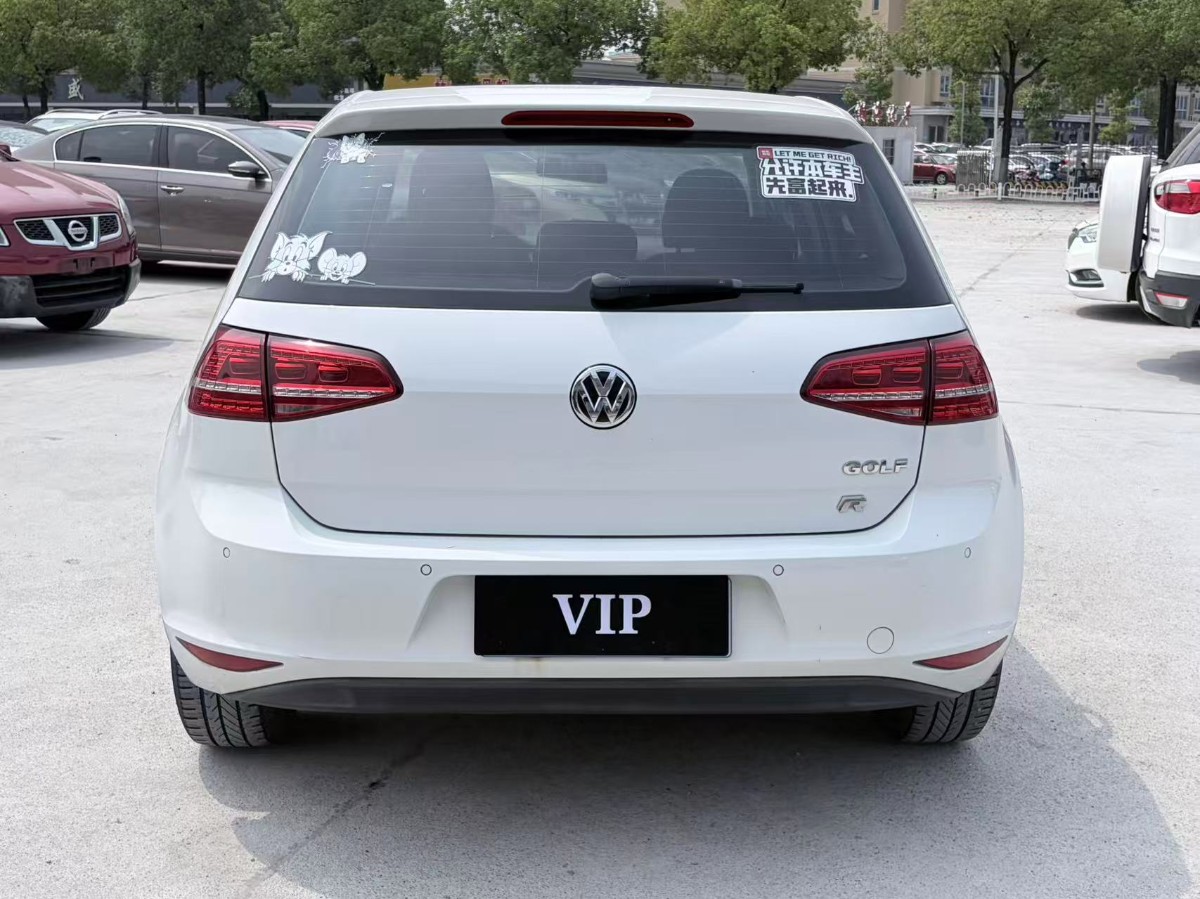 Volkswagen Golf 2014 car image #7