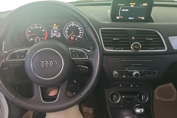 Audi Q3 2017 #11 Audi Q3 2017 car image #11