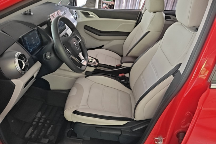 BYD Yuan Pro 2021 #15 BYD Yuan Pro 2021 car image #15
