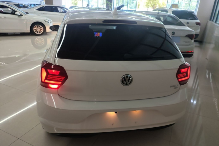 Volkswagen Polo 2021 #4 Volkswagen Polo 2021 car image #4