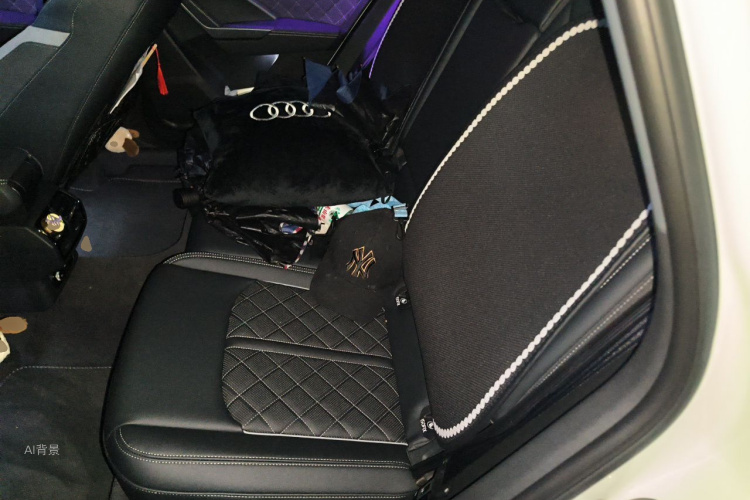 Audi Q3 2025 car image #19