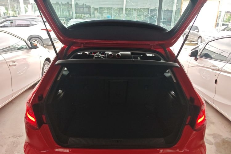 Audi A3 2016 immagine di auto #19