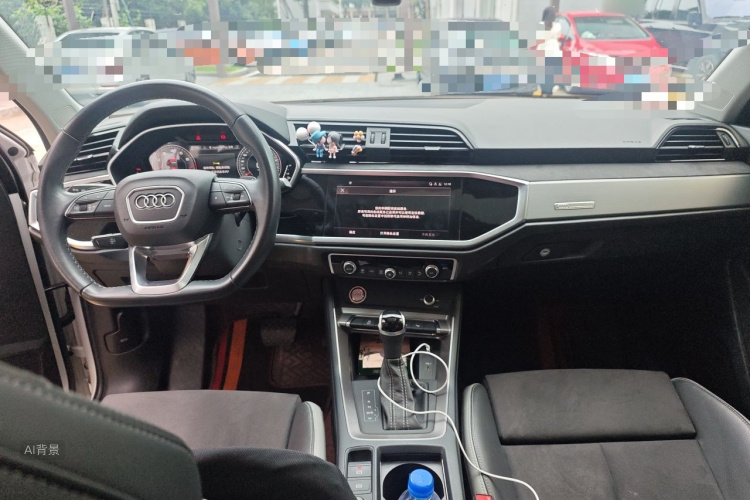 Audi Q3 2022 car image #11
