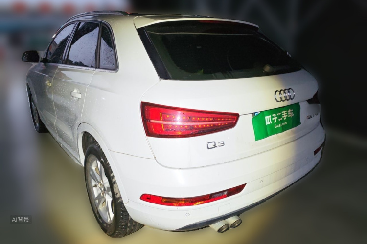 Audi Q3 2018 car image #5