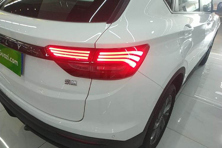 GEELY Coolray 2025 #8 GEELY Coolray 2025 car image #8