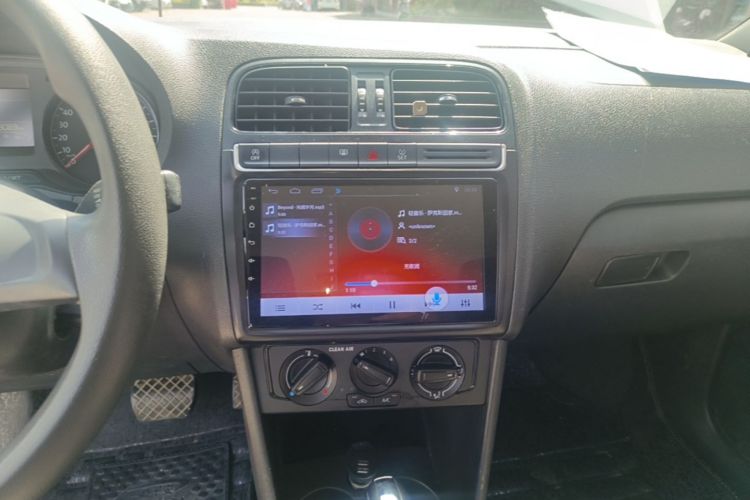 Volkswagen Polo 2019 #13 Volkswagen Polo 2019 car image #13