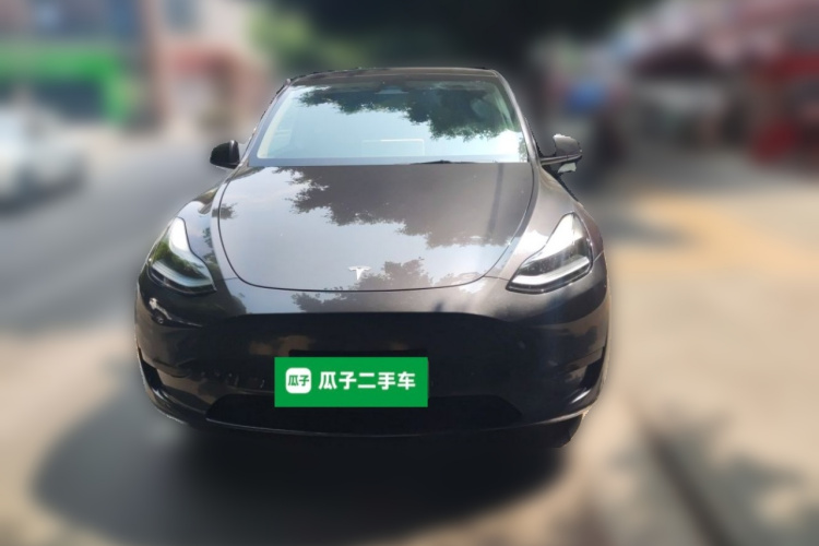 Tesla Model Y 2024 #3 Tesla Model Y 2024 car image #3
