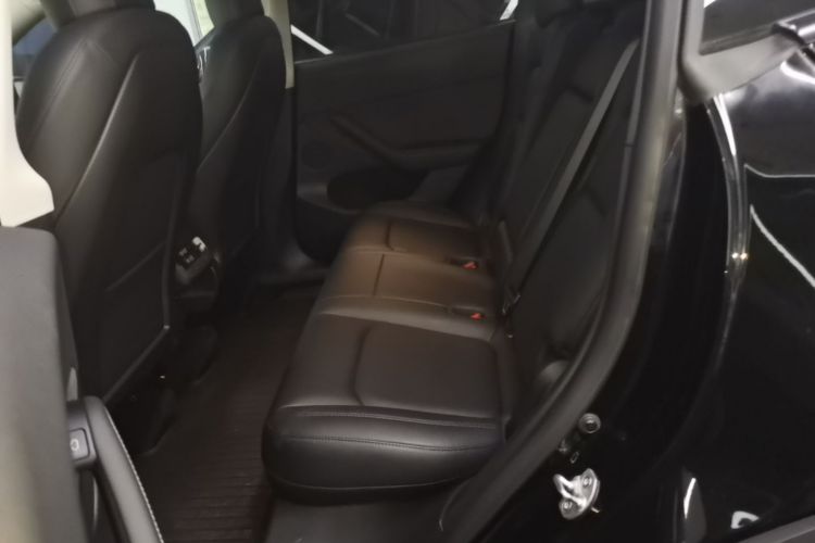 Tesla Model Y 2022 car image #17