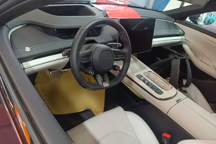 MI SU7 2024 imagem de carro #10