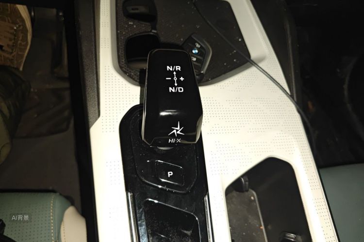 GEELY Emgrand L HiP 2022 car image #16