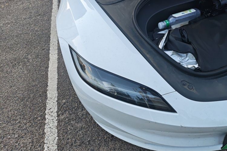 Tesla Model 3 2023 car image #8