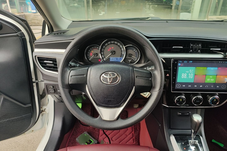 Toyota Corolla 2017 #11 Toyota Corolla 2017 car image #11