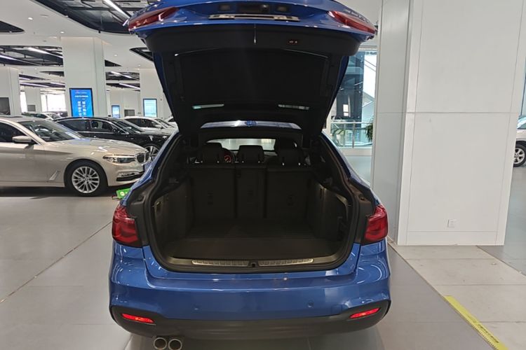 BMW 3 Series GT 2021 #19 BMW 3 Series GT 2021 car image #19