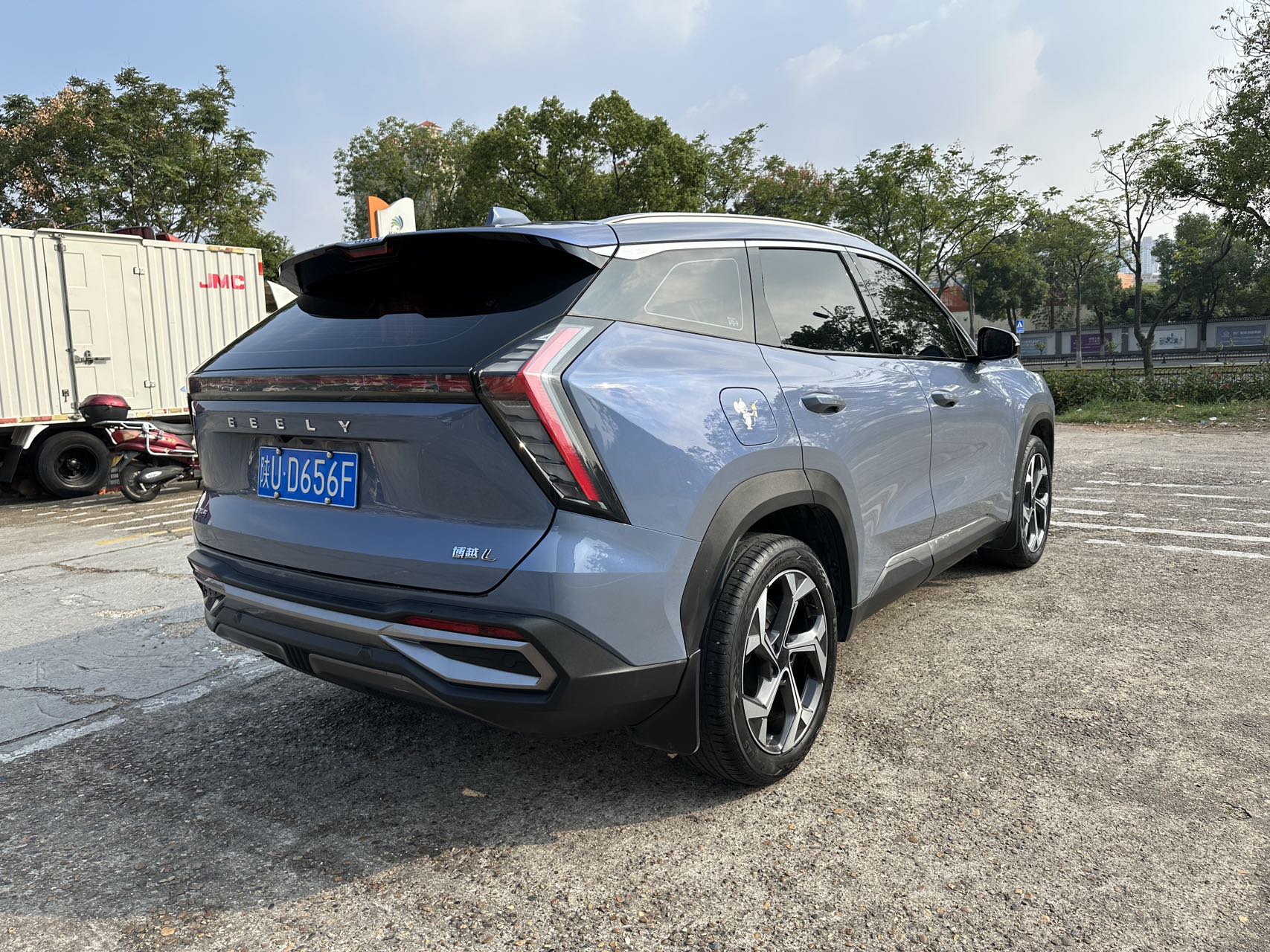 GEELY Boyue L 2023 car image #8