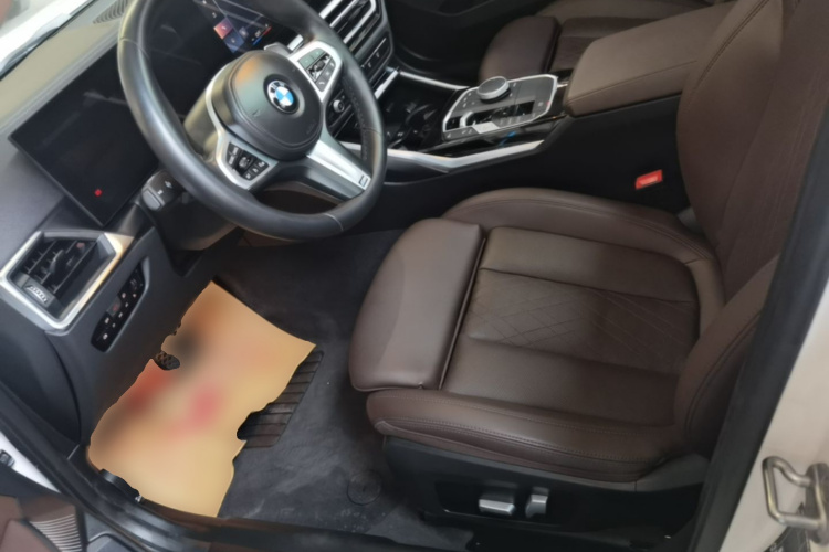 BMW 3 Series 2023 car image #15