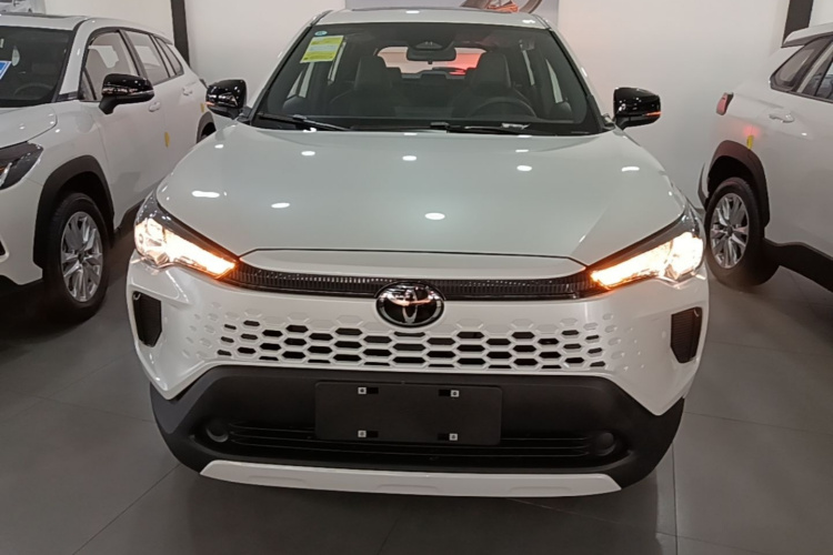Toyota Corolla Cross 2026 #3 Toyota Corolla Cross 2026 car image #3