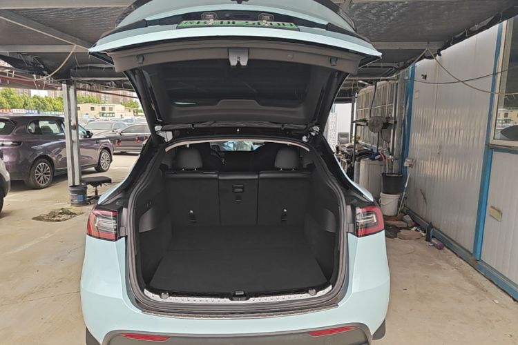 Tesla Model Y 2022 #19 Tesla Model Y 2022 car image #19